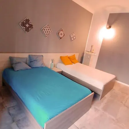 Sobria Ed Elegante Casa Della Borghesia Milanese Apartamento Milão