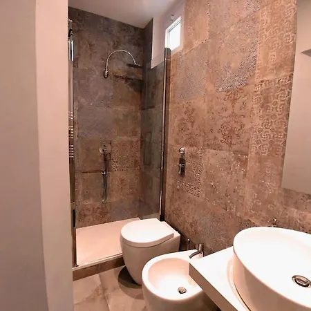 Sobria Ed Elegante Casa Della Borghesia Milanese Apartamento *