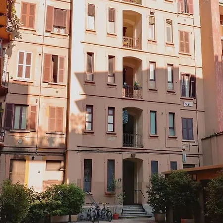 Apartamento Sobria Ed Elegante Casa Della Borghesia Milanese Milão